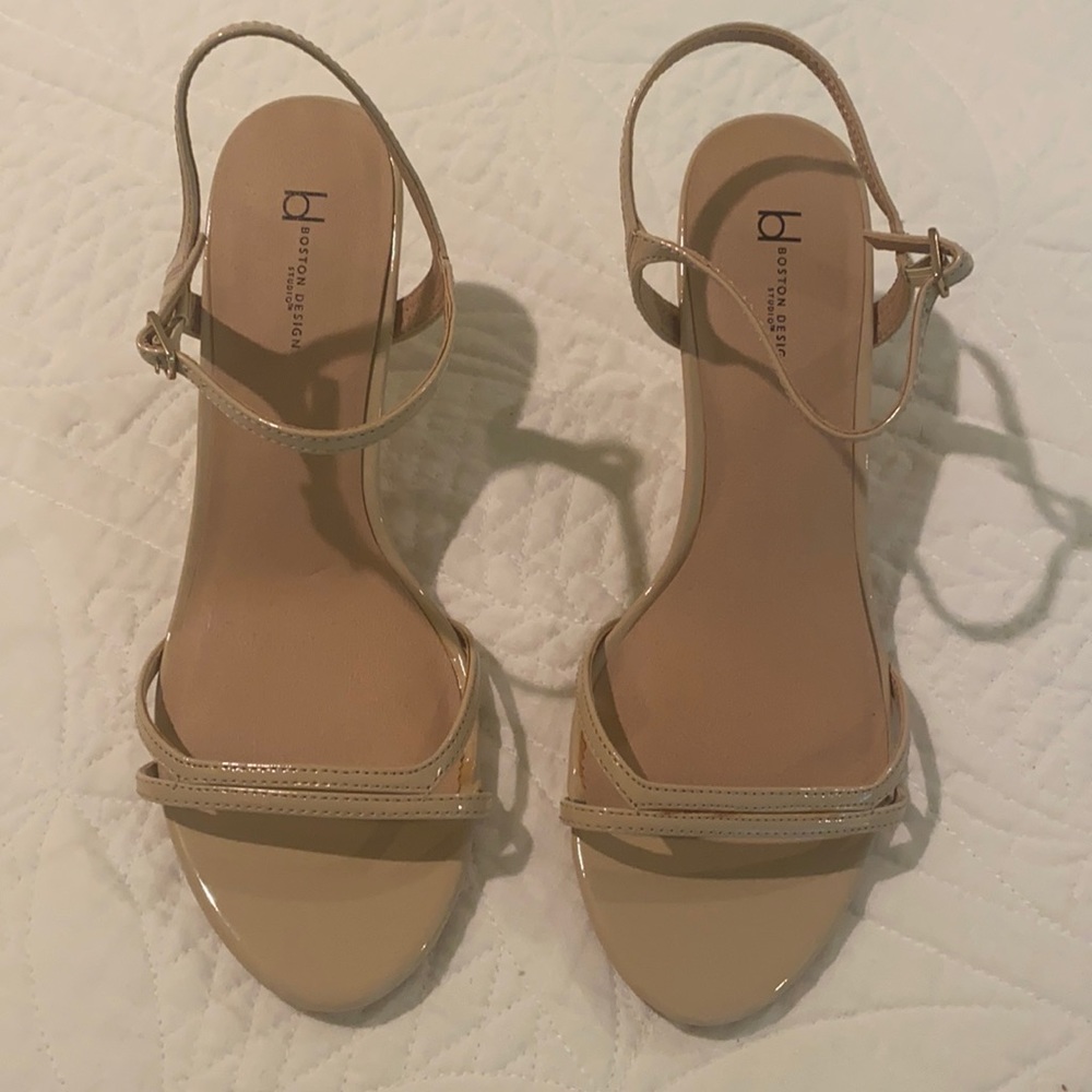 Boston Design Studio 3 sandals